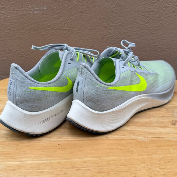 Nike Air Zoom Pegasus 37, size 12 - Picture 3 of 7